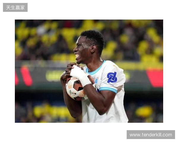 水晶宫vs利兹联：布伦南-约翰逊、伊斯梅拉-萨尔首发，卡尔弗特-勒温、卢卡斯-恩梅加出战